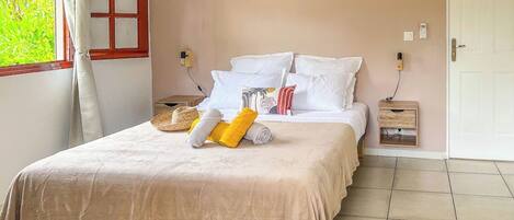 2 soverom, strykejern/-brett, reiseseng for barn og wi-fi (inkludert)