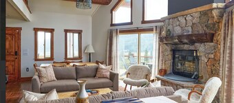 Mountain Escape @ 10,000 Ft - Above Breck with Hot Tub & Foosball