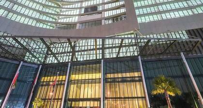 Luxury 3BDR in Business Bay - Canal Views
