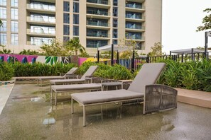 Property grounds - Luxury 3BDR in Business Bay - Canal Views (Dubai)