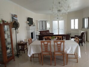 Interior - A Luxurious Villa in a Residential area w/ walking distance to Sidari Ressort! (Corfu)