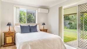 3 bedrooms, WiFi, bed sheets