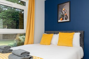 4 dormitorios, tabla de planchar con plancha, wifi gratis y ropa de cama