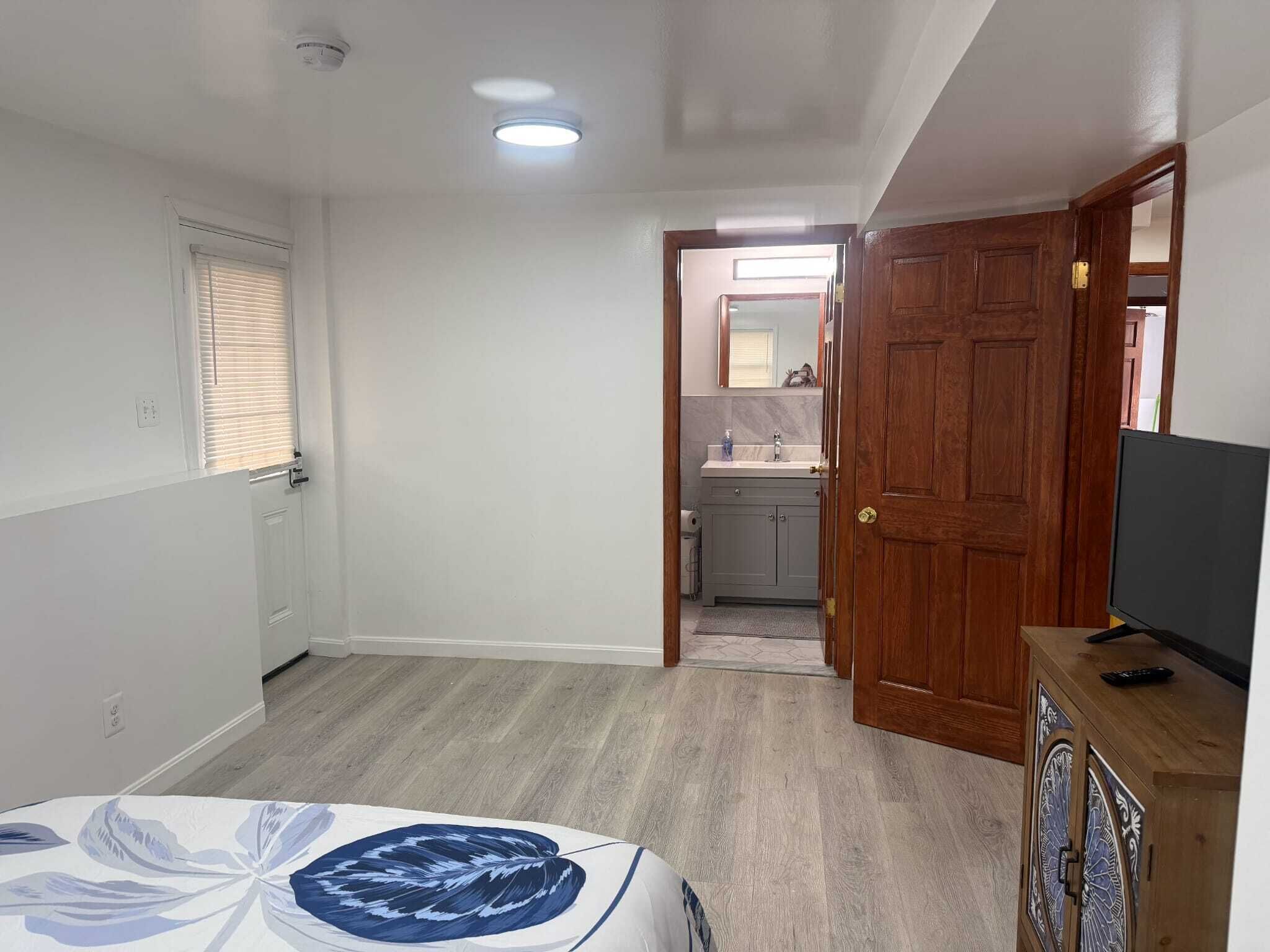 4 habitaciones, tabla de planchar con plancha y wifi gratis 