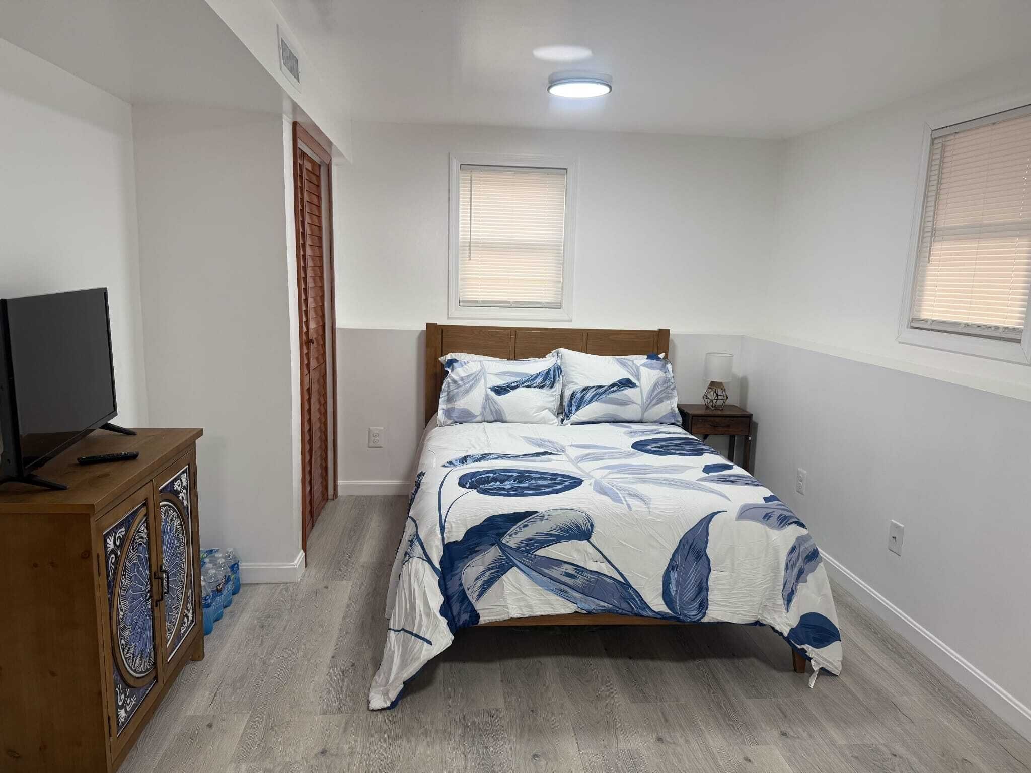 4 habitaciones, tabla de planchar con plancha y wifi gratis 