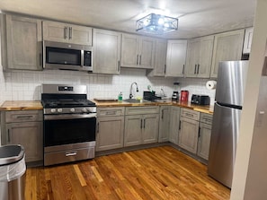 Paper towels - Hyannis Hideaway in Cape Cod (Barnstable)