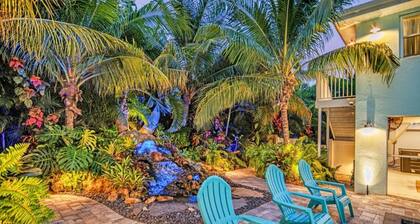 Private Oasis at Hibiscus: A Resort-Style Retreat Moments from Siesta Key Beach