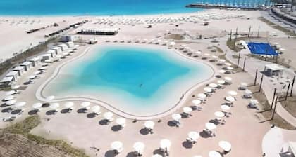 Gorgeous 1-BR Sea view Address Beach Marassi
