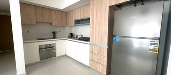 Elegant 2-BR  Marina Marassi