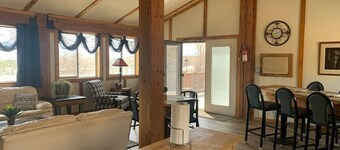 MARYSVALE UT-Charming 3Bed/2Bath Cabin 1400 sq ft TOP FLOOR on OHV 
Paiute Trail