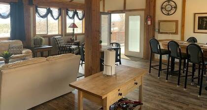 MARYSVALE UT-Charming 3Bed/2Bath Cabin 1400 sq ft TOP FLOOR on OHV
Paiute Trail