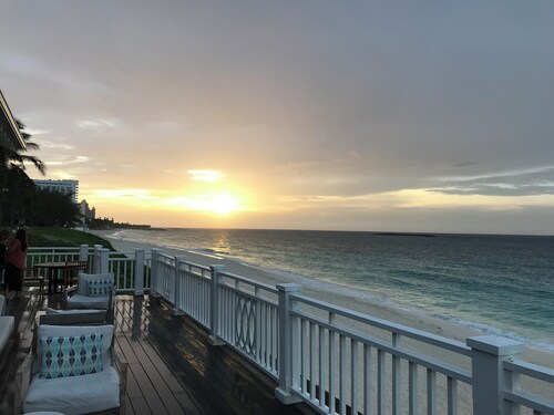 Charming 2-bedroom villa in Paradise Island with AC, WiFi, FULL ACCESS TO RESORT