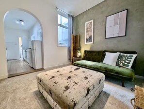 Family House, Garden View | Living area