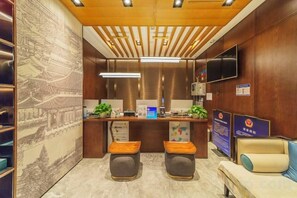 Lobby - Super 8 Hotel (Beijing Tian'anmen Wangfujing Pedestrian Street) (Beijing)