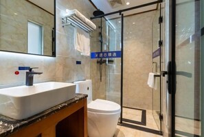 Room - Super 8 Hotel (Beijing Tian'anmen Wangfujing Pedestrian Street) (Beijing)