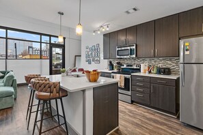 Oven, dishwasher, coffee/tea maker