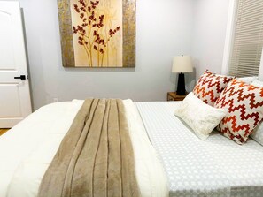 3 chambres, fer et planche à repasser, Wi-Fi, draps fournis
