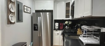 85b Spacious 3-bedroom apartment in delightful Boston