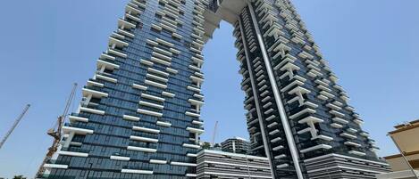 Mặt tiền nơi lưu trú