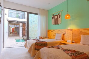 2 habitaciones, escritorio, tabla de planchar con plancha y wifi 