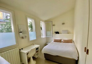 4 Schlafzimmer, Bügeleisen/Bügelbrett, WLAN, Bettwäsche