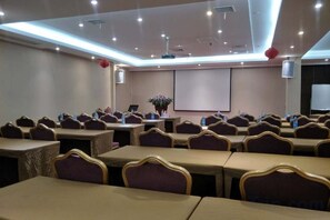 Unclassified image, 2 of 29, button - Sushi Hotel (Shanghai Hongqiao International Exhibition Center Branch) (Shanghai)