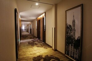 Interior - Sushi Hotel (Shanghai Hongqiao International Exhibition Center Branch) (Shanghai)