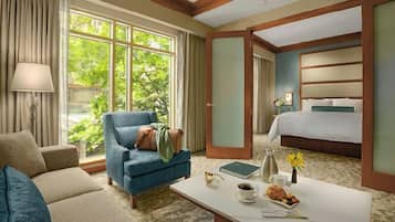 Suite, 1 King Bed, Non Smoking