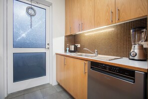 微波爐、焗爐、爐具、洗碗機