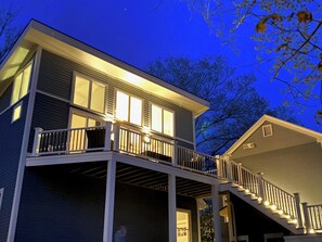 Exterior - Spectacular 2-bedroom Carriage House with all amenities in beautifull Ogunquit. (Wells)