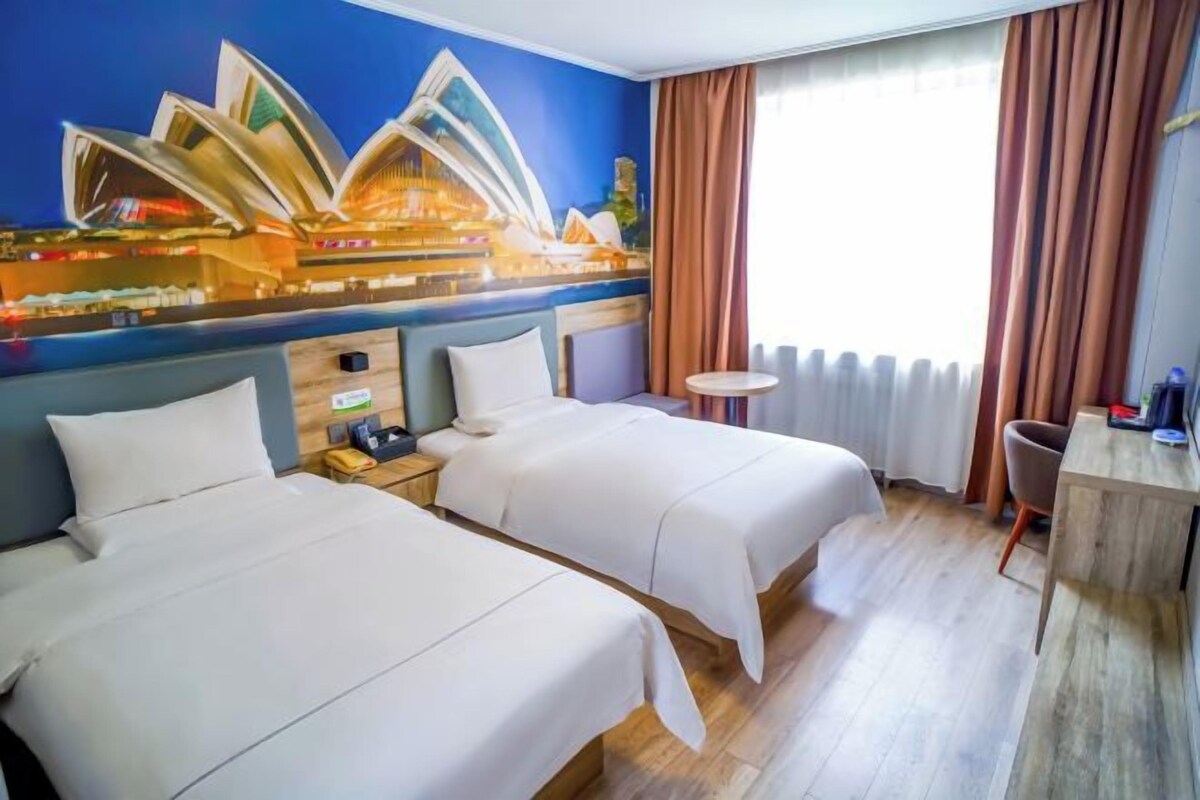Standard Room (2 beds)