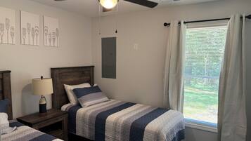 3 bedrooms, free WiFi, bed sheets