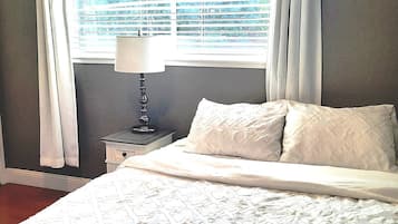 1 bedroom, iron/ironing board, free WiFi, bed sheets