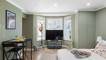 1 soverom, strykejern/-brett, wi-fi (inkludert) og sengetøy