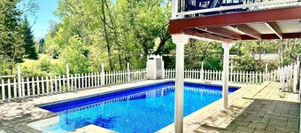 University Villa near Bucknell with Pool