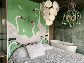 3 bedrooms, iron/ironing board - Hidden Gem - Three Bedroom Villa, Sleeps 6 (Oostknollendam)