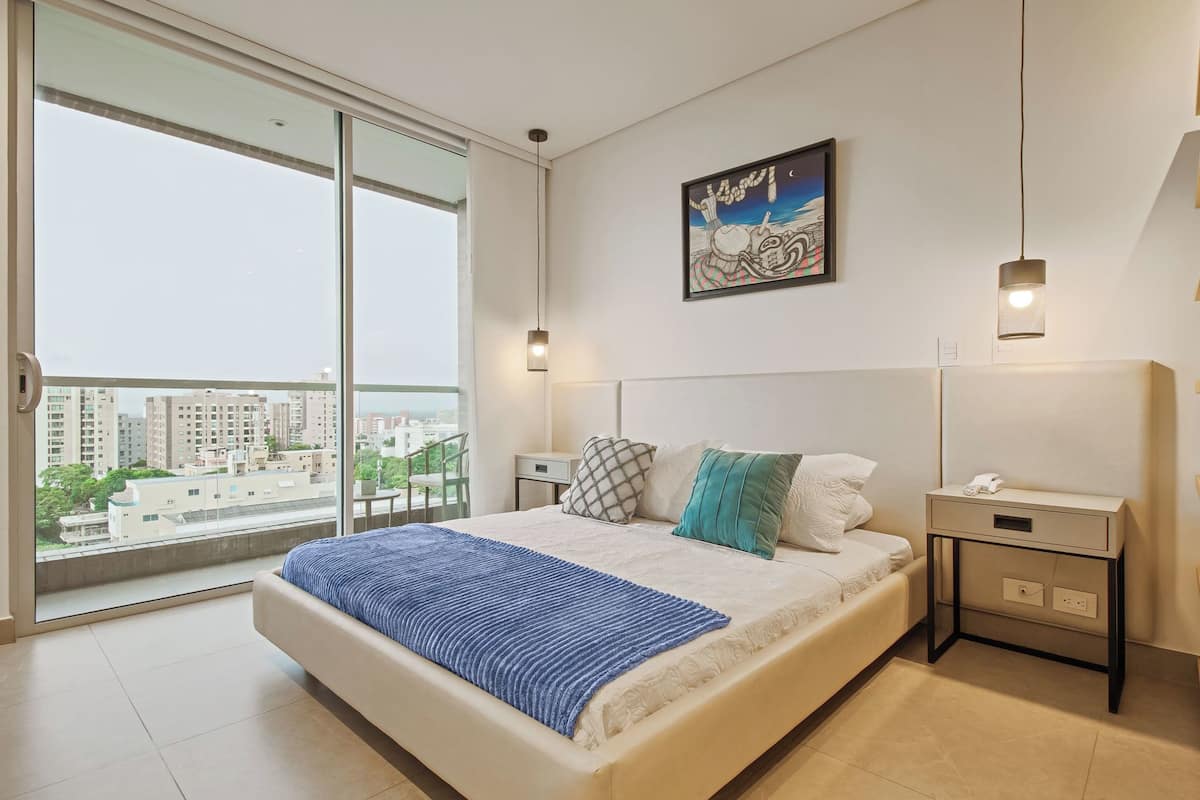 Comfort Studio Suite | 2 bedrooms, desk, laptop workspace, blackout drapes