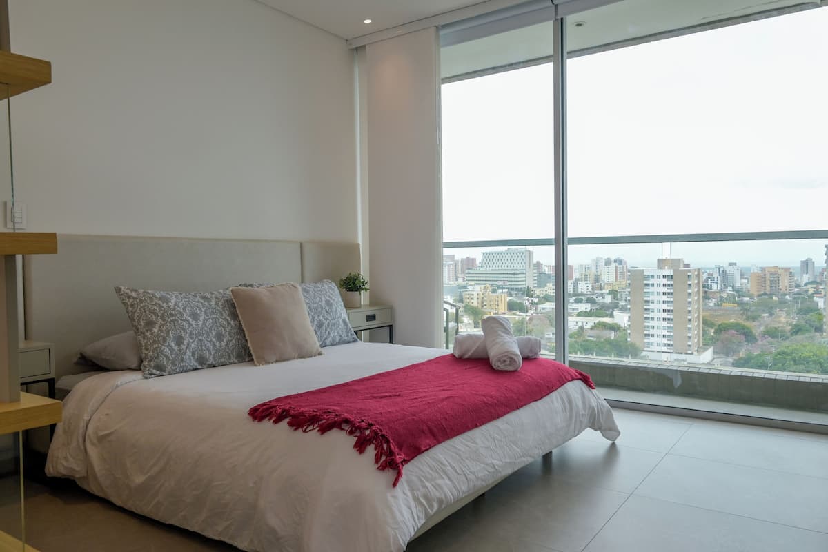 Standard Studio Suite, Balcony, City View | 2 bedrooms, desk, laptop workspace, blackout drapes
