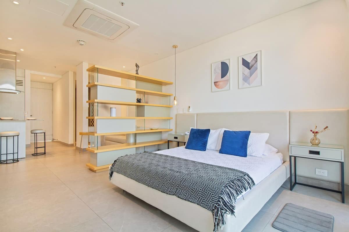 Comfort Studio Suite | 2 bedrooms, desk, laptop workspace, blackout drapes