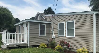 Charming 2-bedroom cottage in Ocean City with AC, WiFi