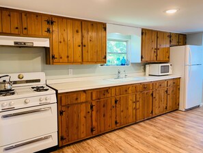 Microonde, forno, piano cottura