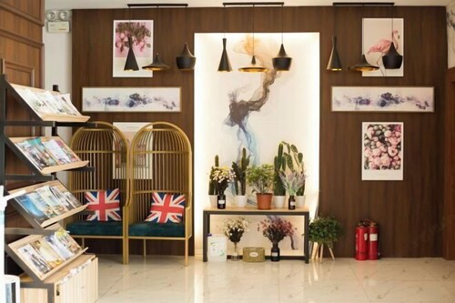 Elan Hotel (Jimo Small Commodity City)