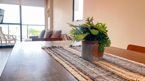 เบสิกอพาร์ทเมนท์ | ภายใน