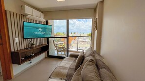 Basic Apartment | Living area