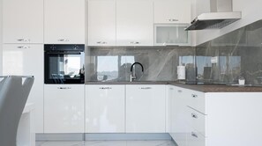 Kühlschrank, Ofen, Geschirrspüler