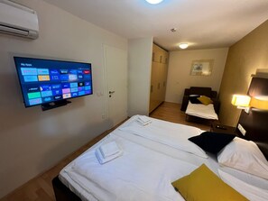 1 camera, accesso a Internet, lenzuola