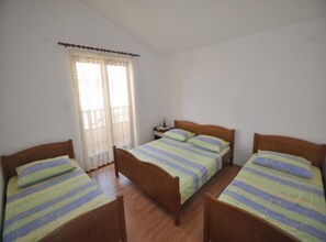 1 habitación, tabla de planchar con plancha y acceso a internet