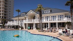 Piscine couverte, piscine chauffée