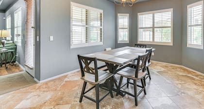 Backyard Oasis w/ Fire Pit: Laveen Village Retreat