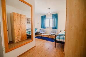 1 bedroom, Internet, bed sheets